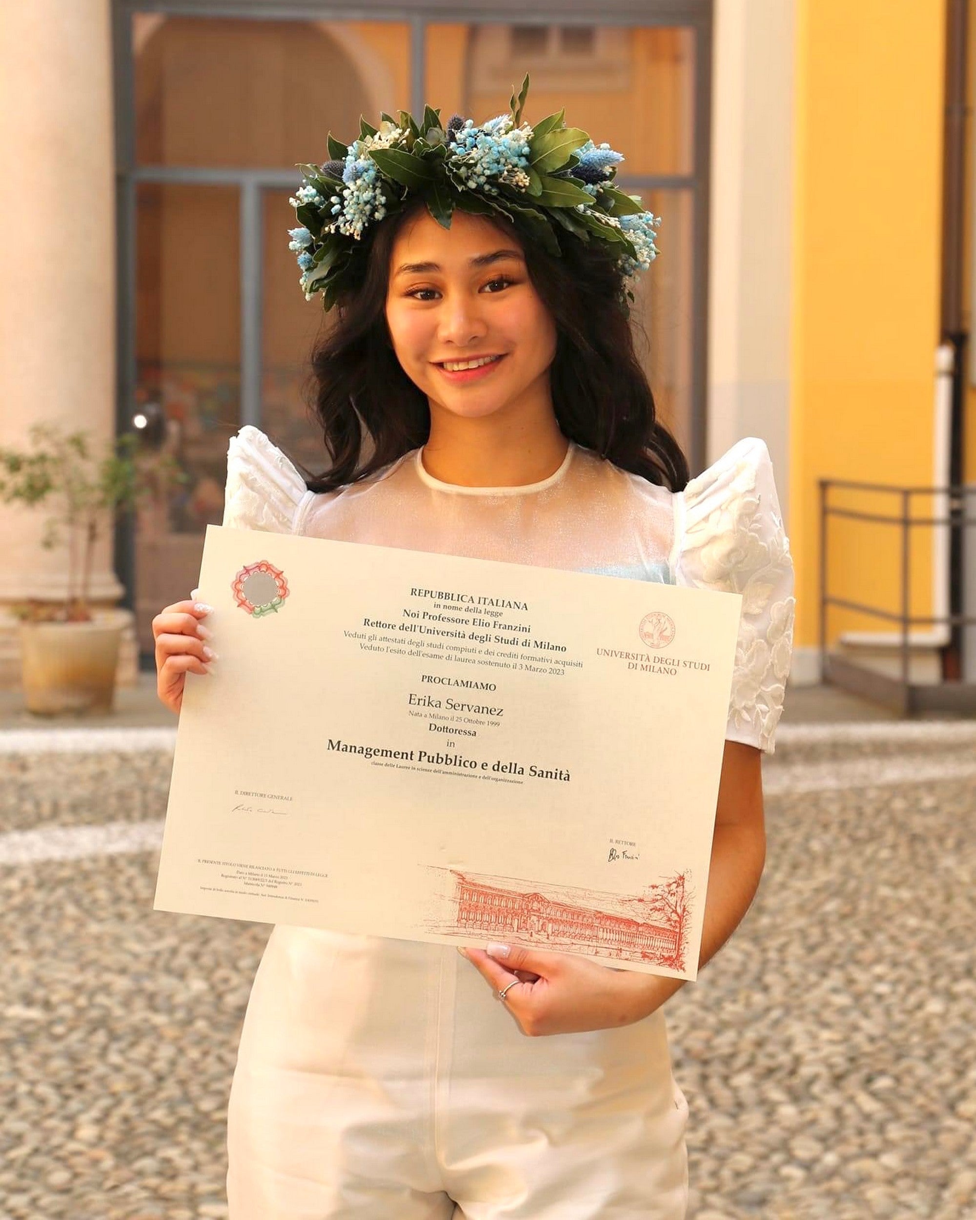 Crown Graduation Dry