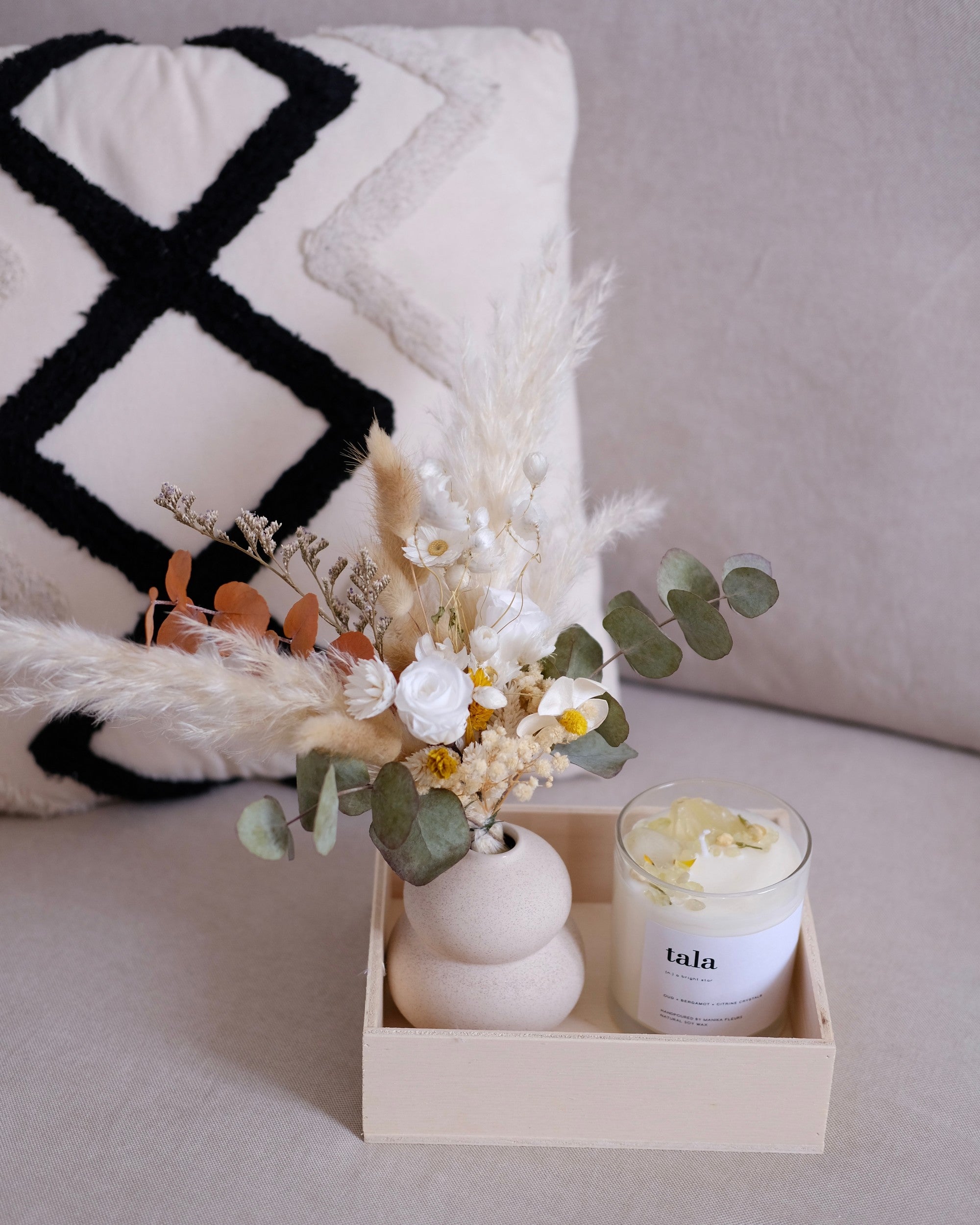 Set vaso di fiori e candela