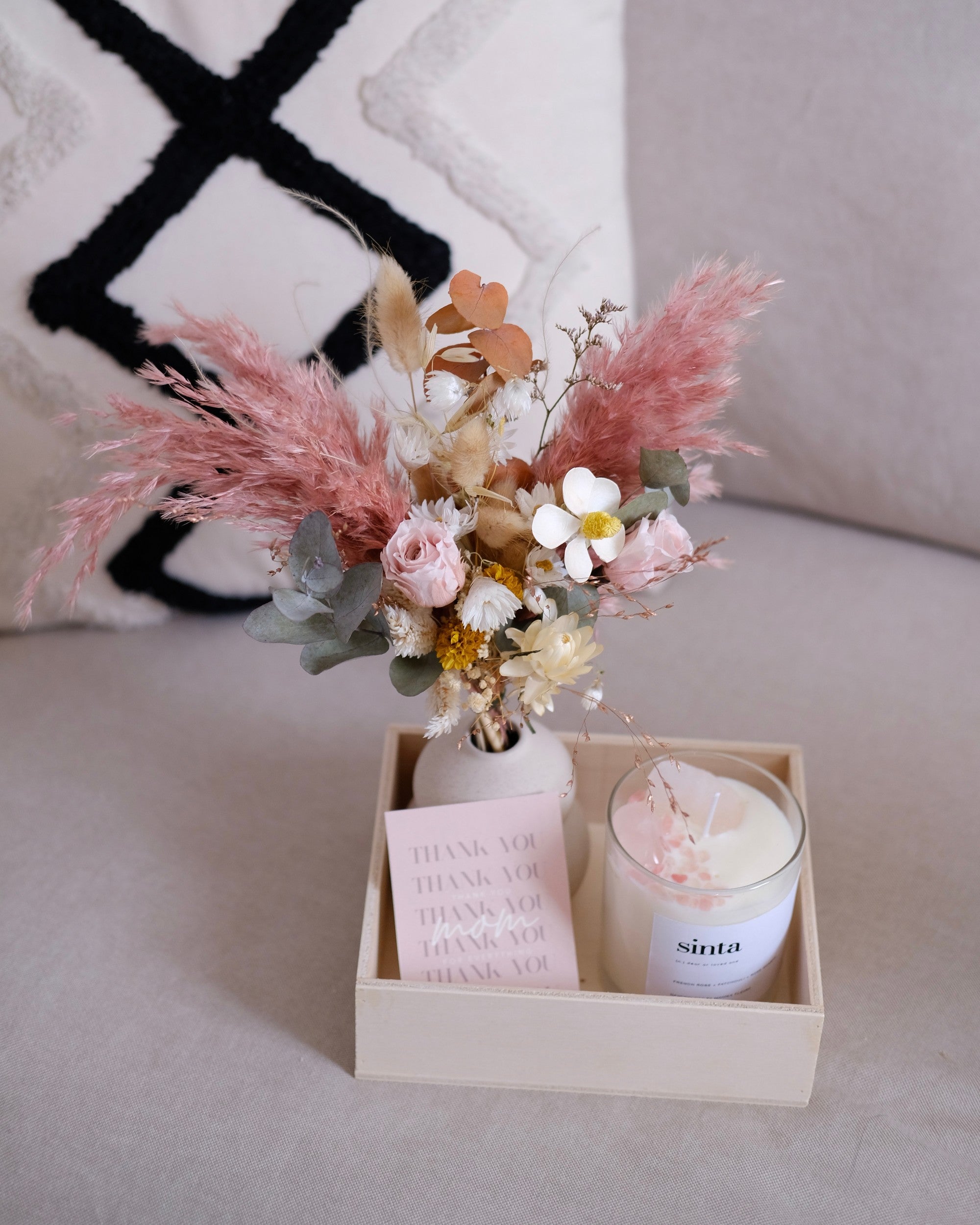 Set vaso di fiori e candela